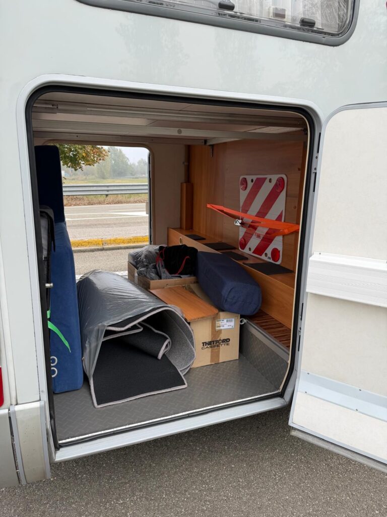 16 semintegrale hymer tramp 616 sl- renault-garage