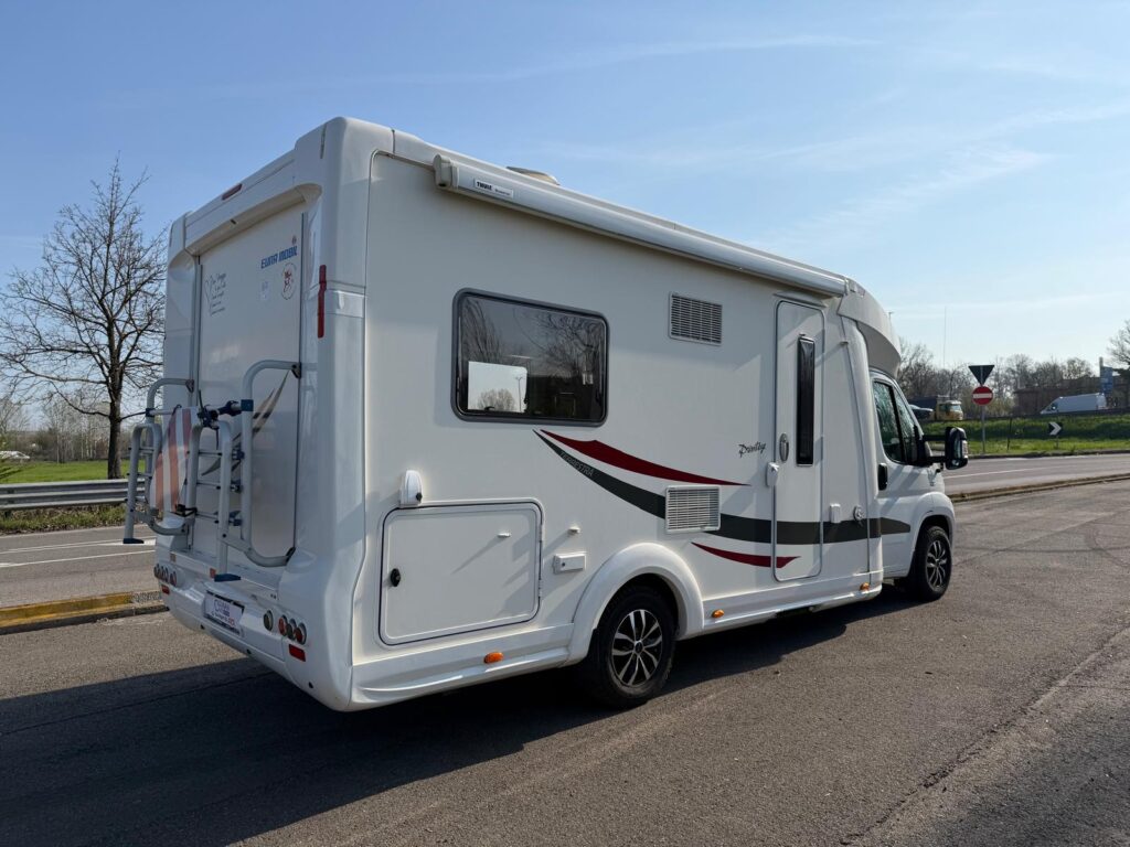 17 semintegrale euramobil terrestra-fiat-letto francese