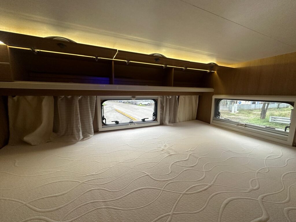 18A mansardato rimor seal 5-fiat ducato- garage-letto matrimoniale