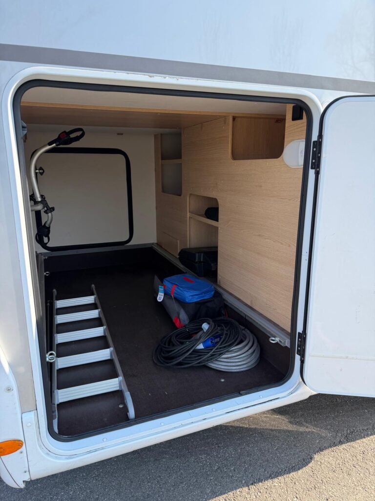 23 SEMINTEGRALE SUNLIGHT T68 ADVENTURE EDITION-CITROEN JUMPER-165 CV-LETTI GEMELLI