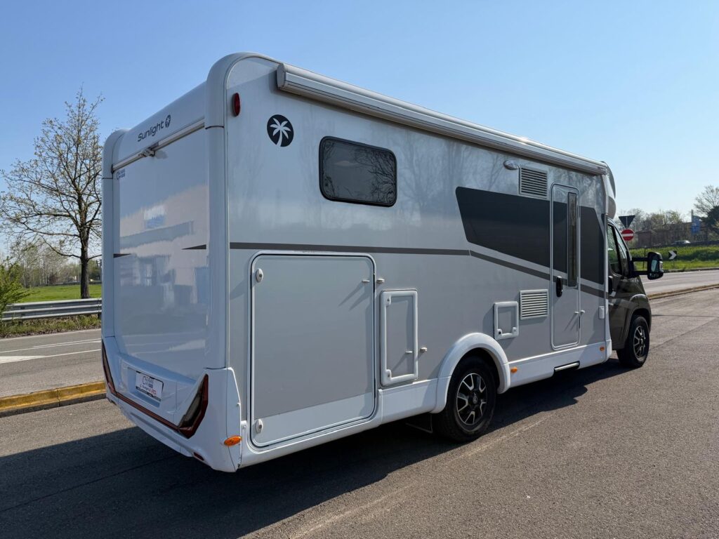 24 SEMINTEGRALE SUNLIGHT T68 ADVENTURE EDITION-CITROEN JUMPER-165 CV-LETTI GEMELLI