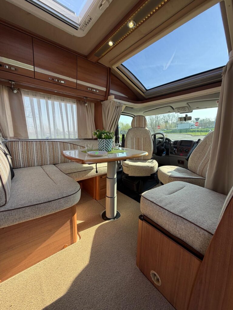4 semintegrale euramobil terrestra-fiat-letto francese
