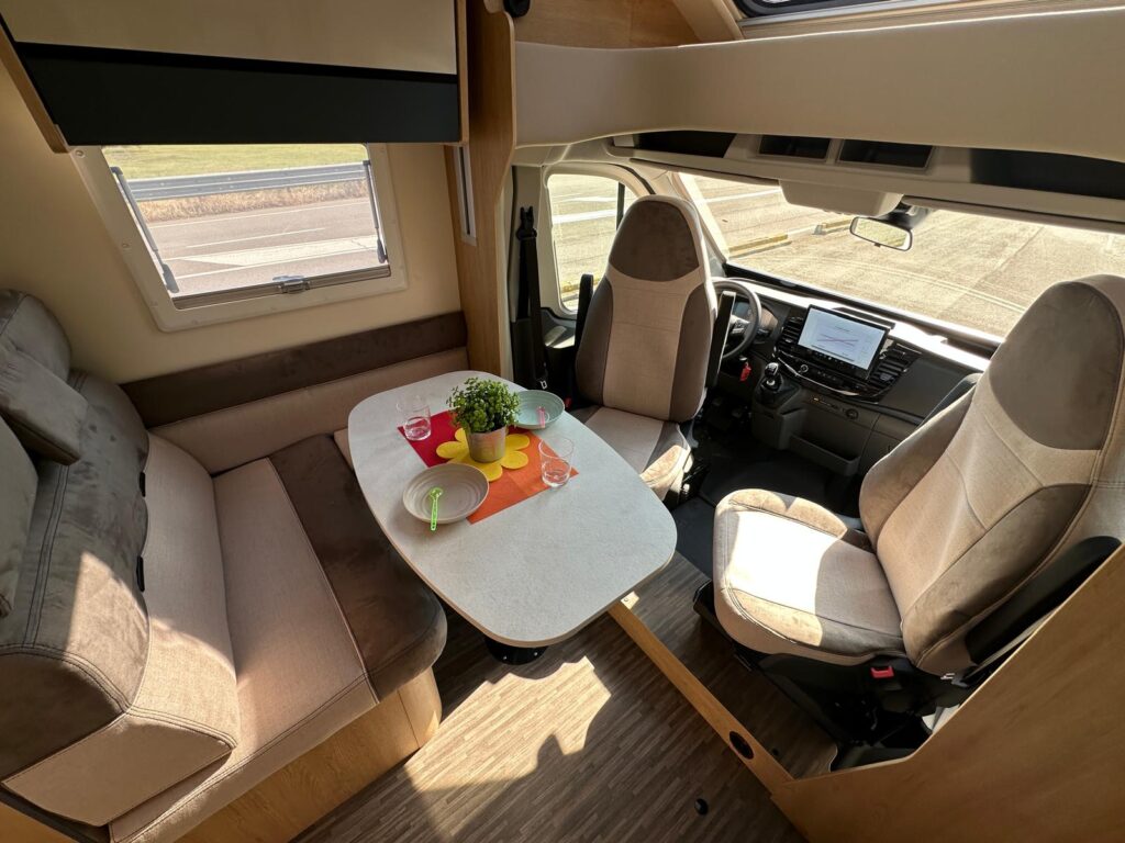 4 semintegrale horon fit 91 xt- ford transit-165 cv-letto matrimoniale