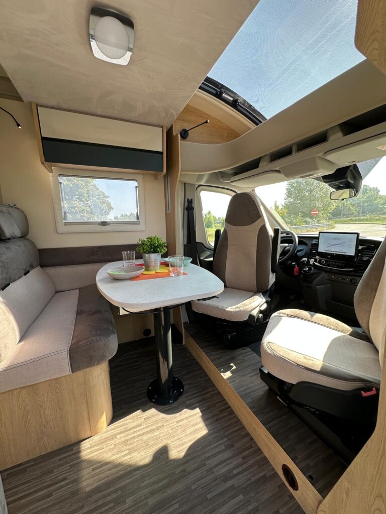 6 semintegrale horon fit 91 xt- ford transit-165 cv-letto matrimoniale