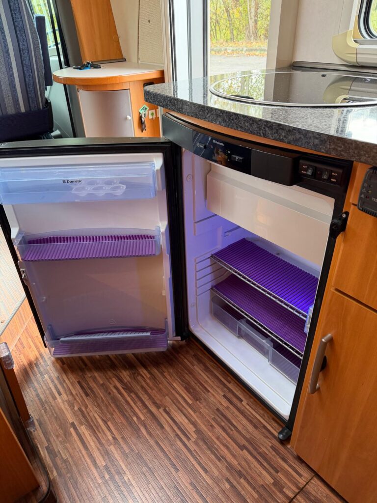 9a semintegrale hymer tramp 616 sl- renault-garage