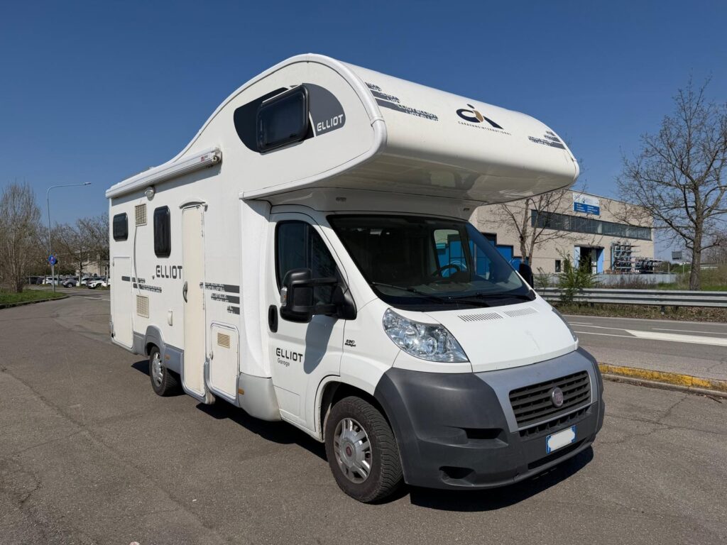1 mansardato c.i. ellito garage-fiat-ducato-letto matrimoniale