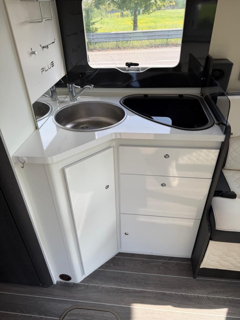 11 MOTORHOME INTEGRAL 67-LETTO NAUTICO-FIAT