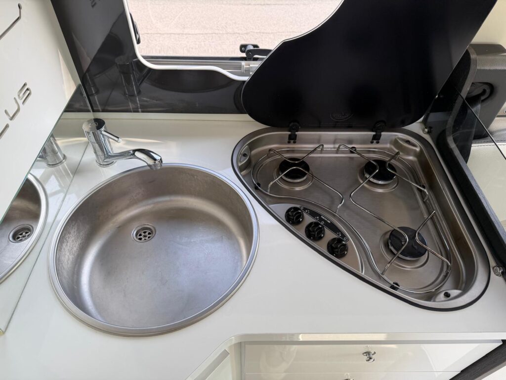 13 MOTORHOME INTEGRAL 67-LETTO NAUTICO-FIAT