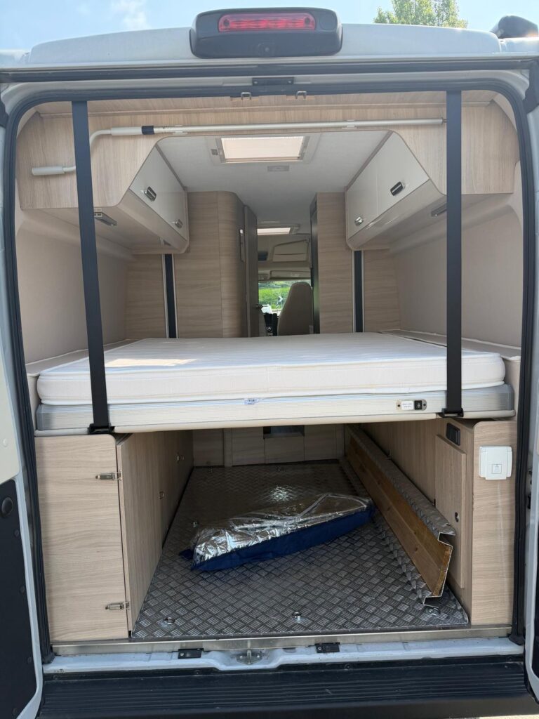 15 furgonato c.i. kyros duo xl-letto basculante elettrico-636cm-fiat