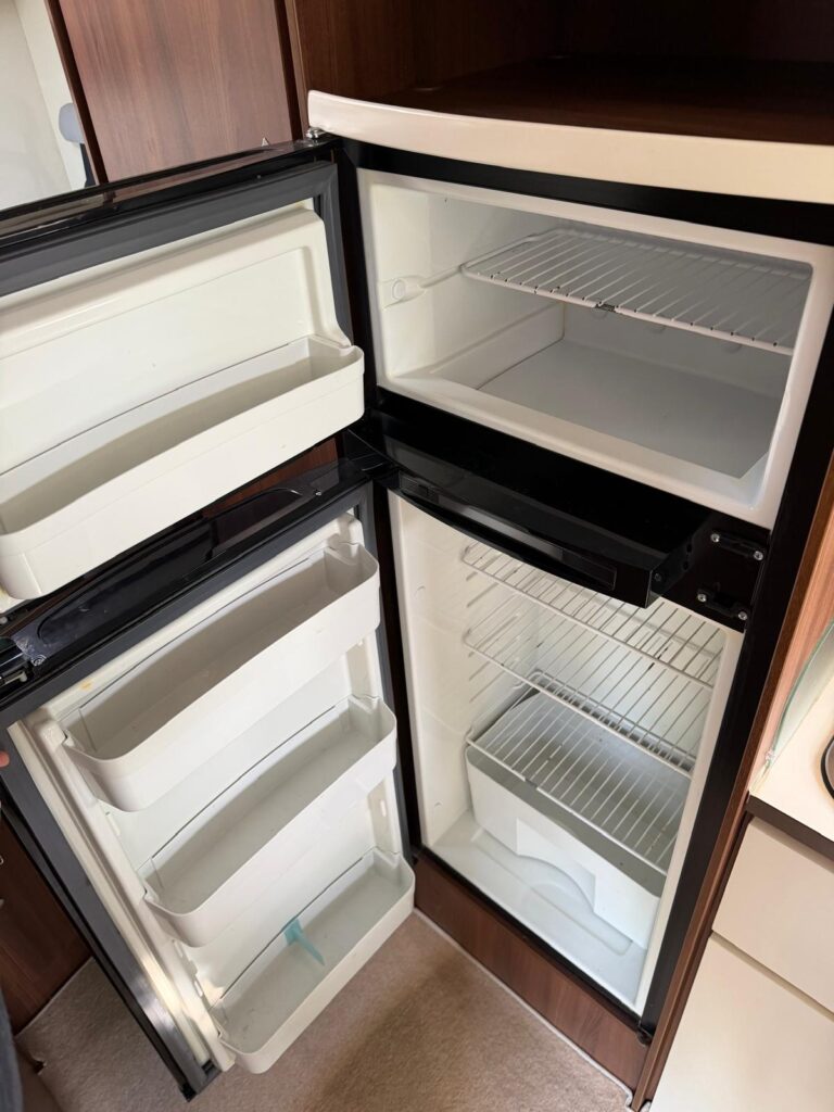 151 SEMINTEGRALE MC LOUIS-FIAT-LETTO MATRIMONIALE-LETTO BASCULANTE