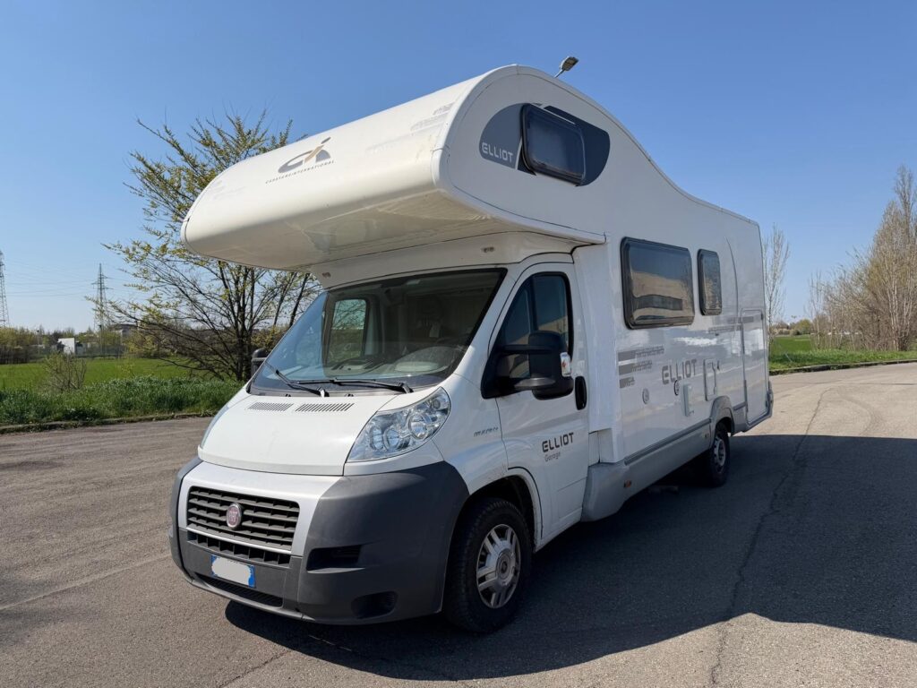 16 mansardato c.i. ellito garage-fiat-ducato-letto matrimoniale