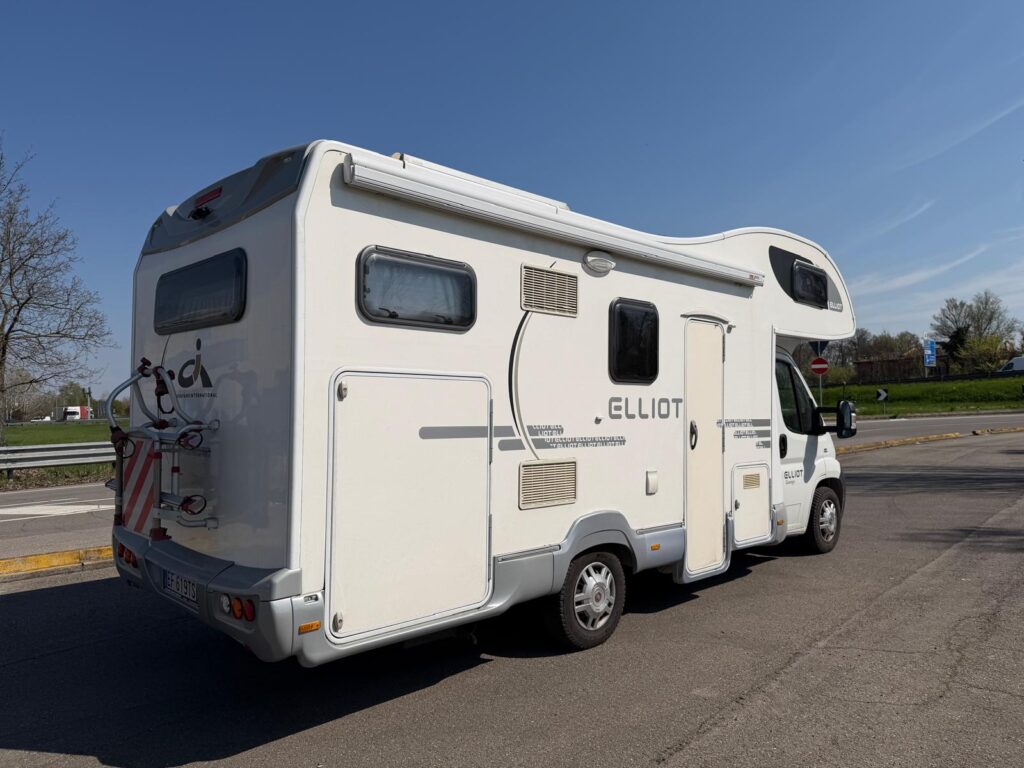 17 mansardato c.i. ellito garage-fiat-ducato-letto matrimoniale