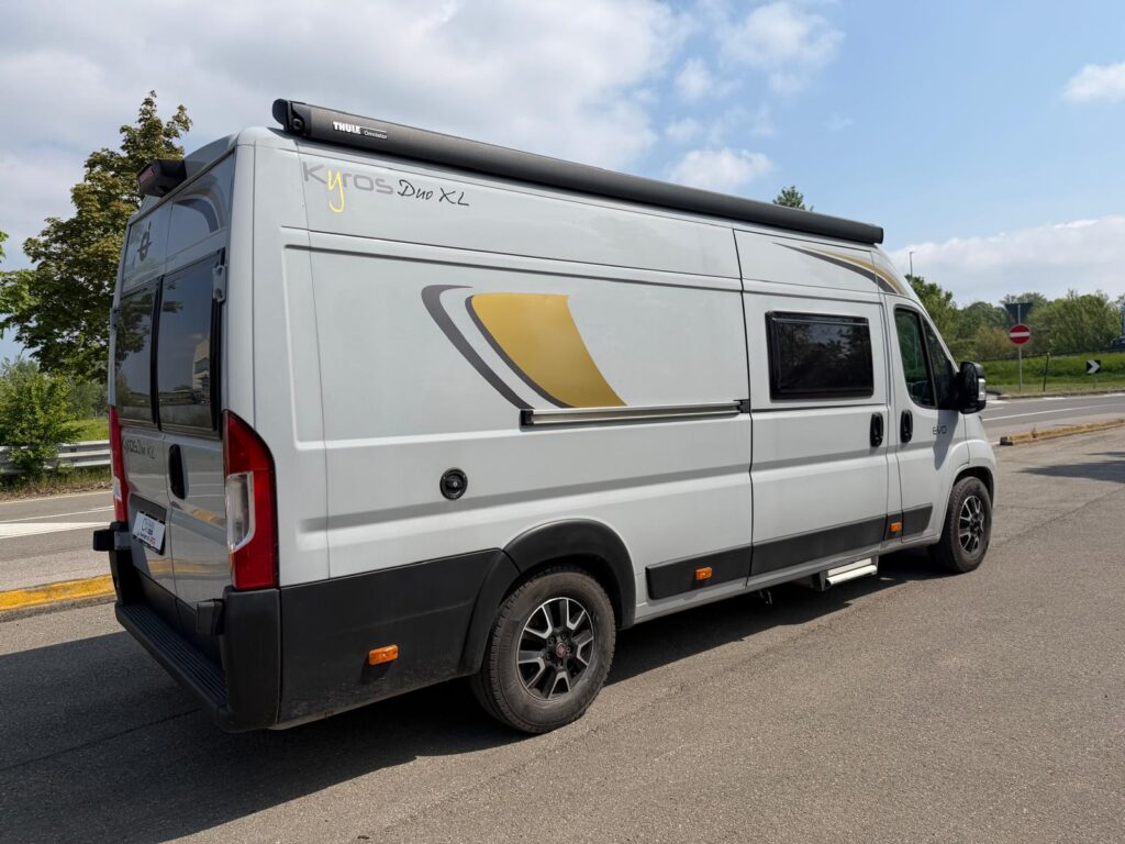 19 furgonato c.i. kyros duo xl-letto basculante elettrico-636cm-fiat