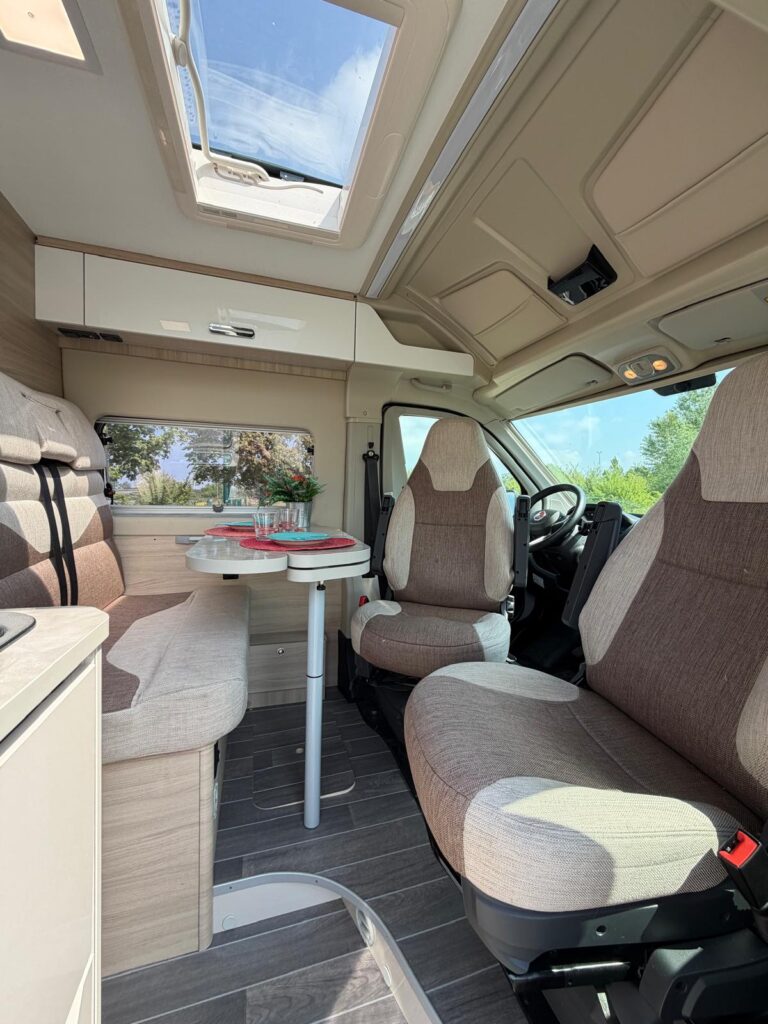 4 furgonato c.i. kyros duo xl-letto basculante elettrico-636cm-fiat