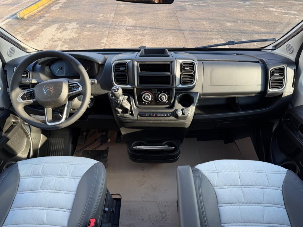 4 semintegrale compatto sunlight v67s-letti gemelli-citroen