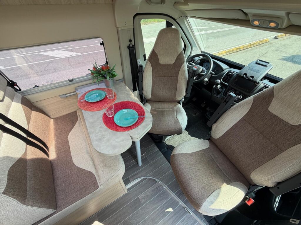 5 furgonato c.i. kyros duo xl-letto basculante elettrico-636cm-fiat