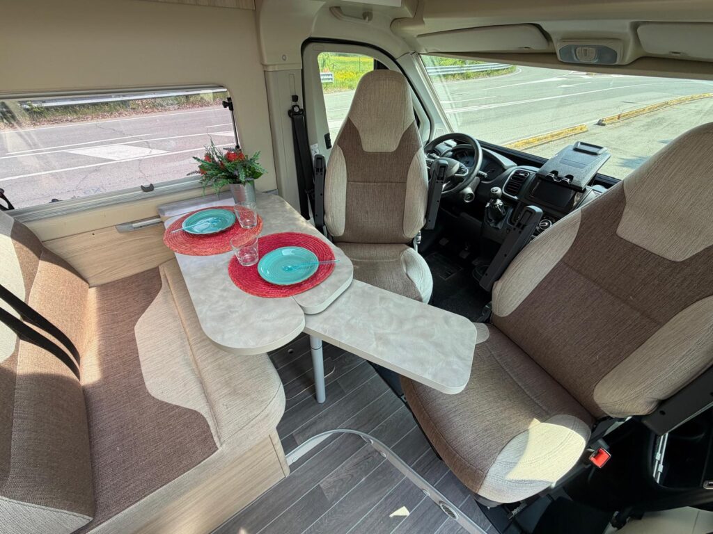 6 furgonato c.i. kyros duo xl-letto basculante elettrico-636cm-fiat