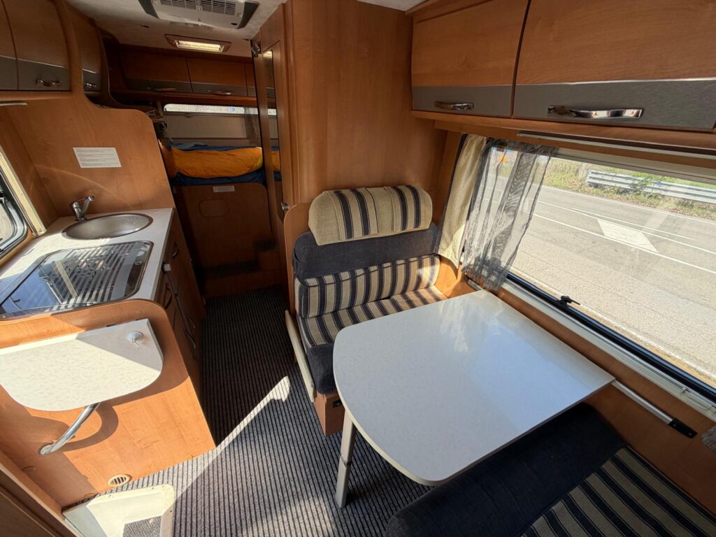 7 mansardato c.i. ellito garage-fiat-ducato-letto matrimoniale