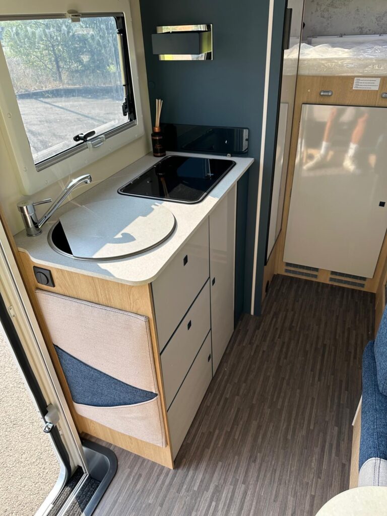 8 CI HORON FIT FORD SEMINTEGRALE