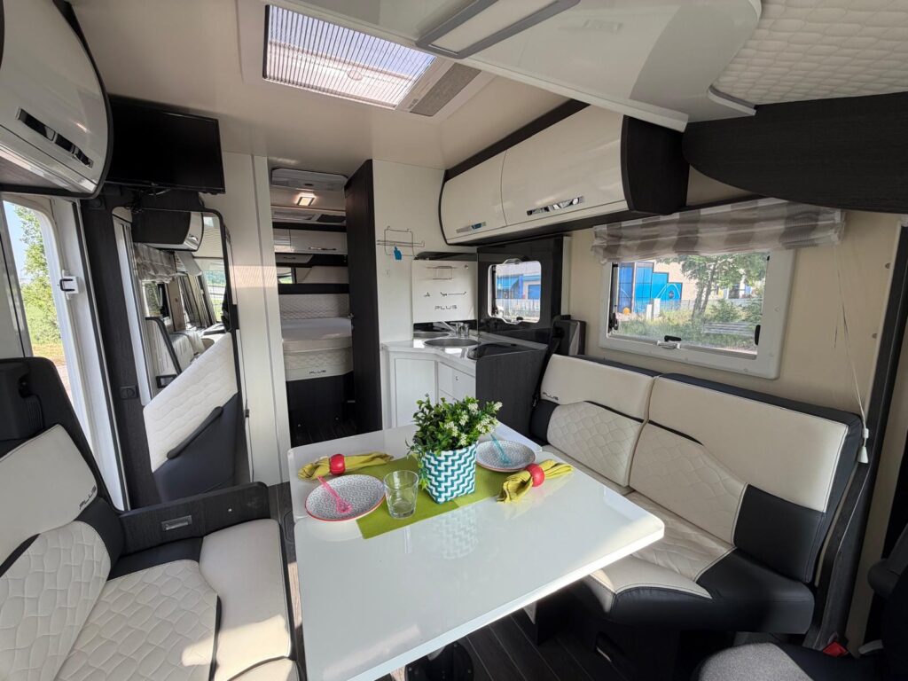 9 MOTORHOME INTEGRAL 67-LETTO NAUTICO-FIAT