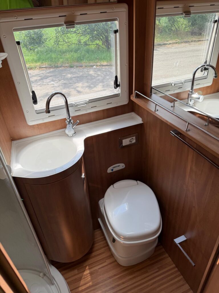 14 semintegrale rimor sailer-letto matrimoniale-fiat ducato