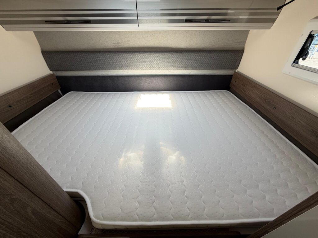 20 semintegrale c.i. magis 95 xt-fiat-letto matrimoniale-cambio automatico