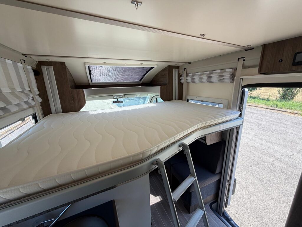 22 semintegrale c.i. magis 95 xt-fiat-letto matrimoniale-cambio automatico
