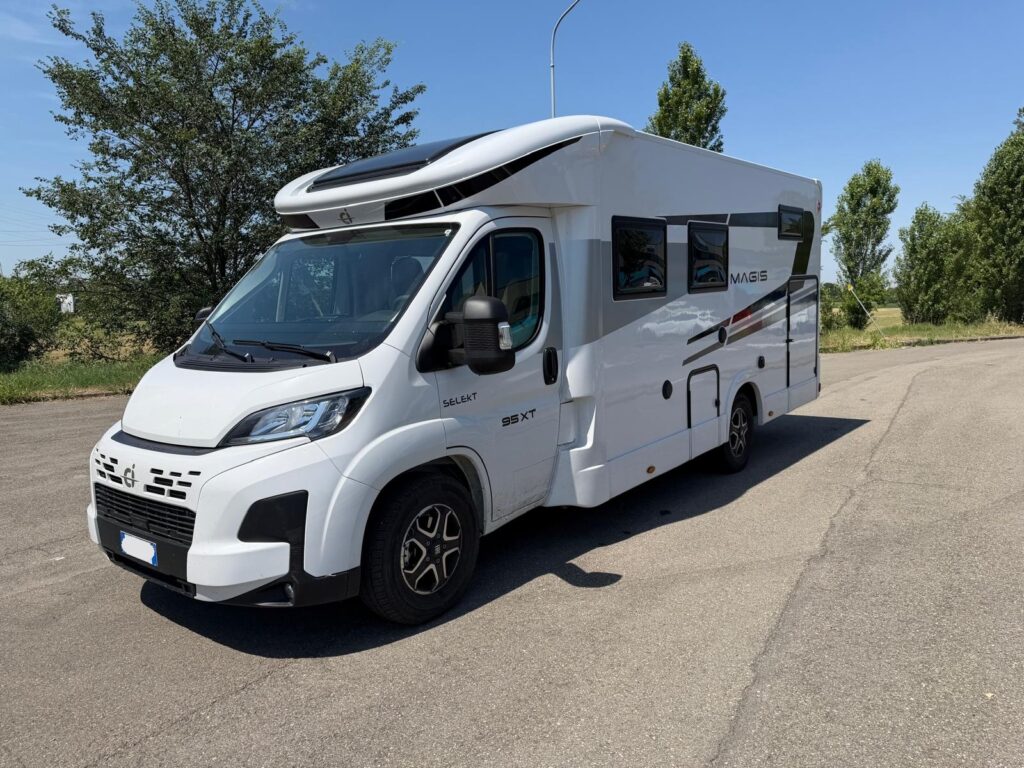 6 semintegrale c.i. magis 95 xt-fiat-letto matrimoniale-cambio automatico