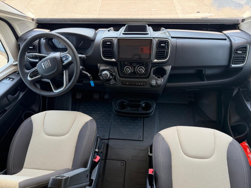 7 mansardato horon 79m -fiat-ducato-140 cv- 6 posti viaggio-8 posti letto