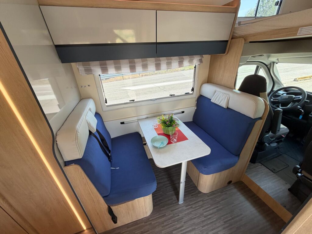 9 mansardato horon 79m -fiat-ducato-140 cv- 6 posti viaggio-8 posti letto