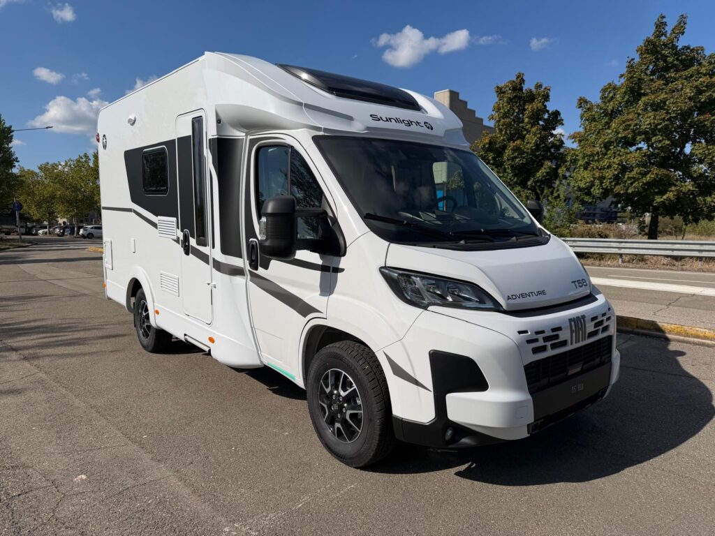 1 semintegrale sunlight t58 adventure-599cm-fiat-4 posti