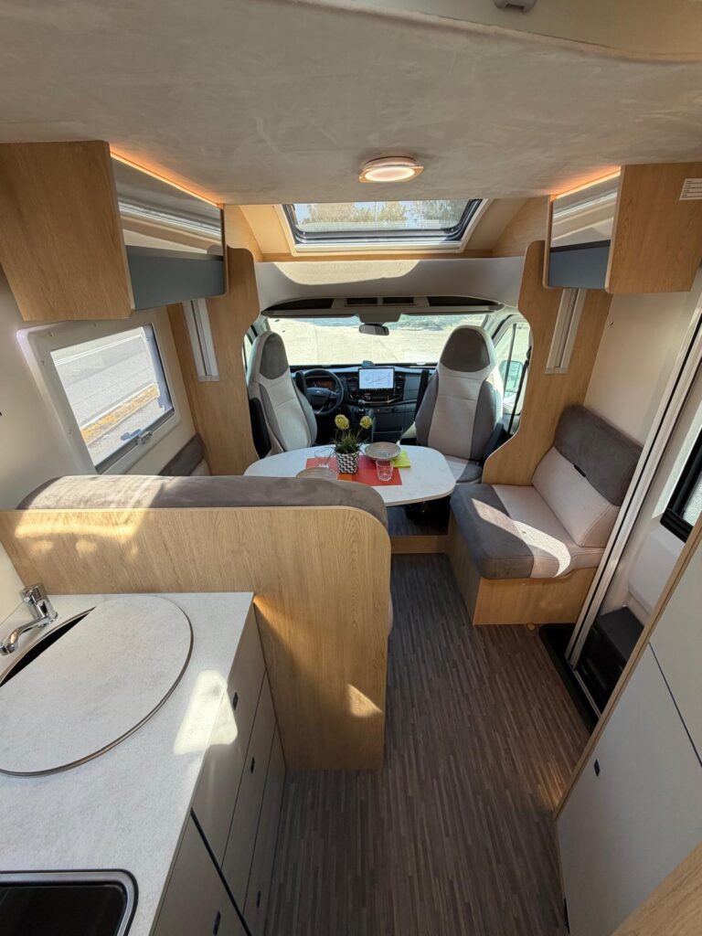 11 semintegrale c.i. horon fit 94 xt-ford transit-5 posti letto-5 posti viaggio