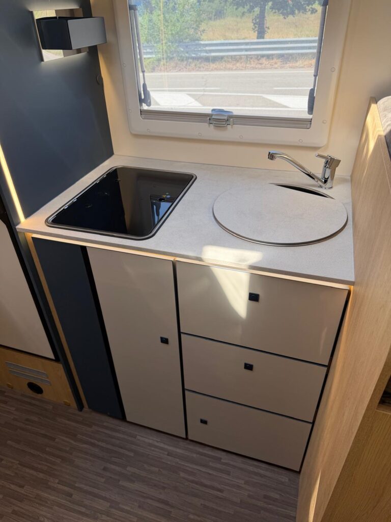 13 semintegrale c.i. horon fit 94 xt-ford transit-5 posti letto-5 posti viaggio