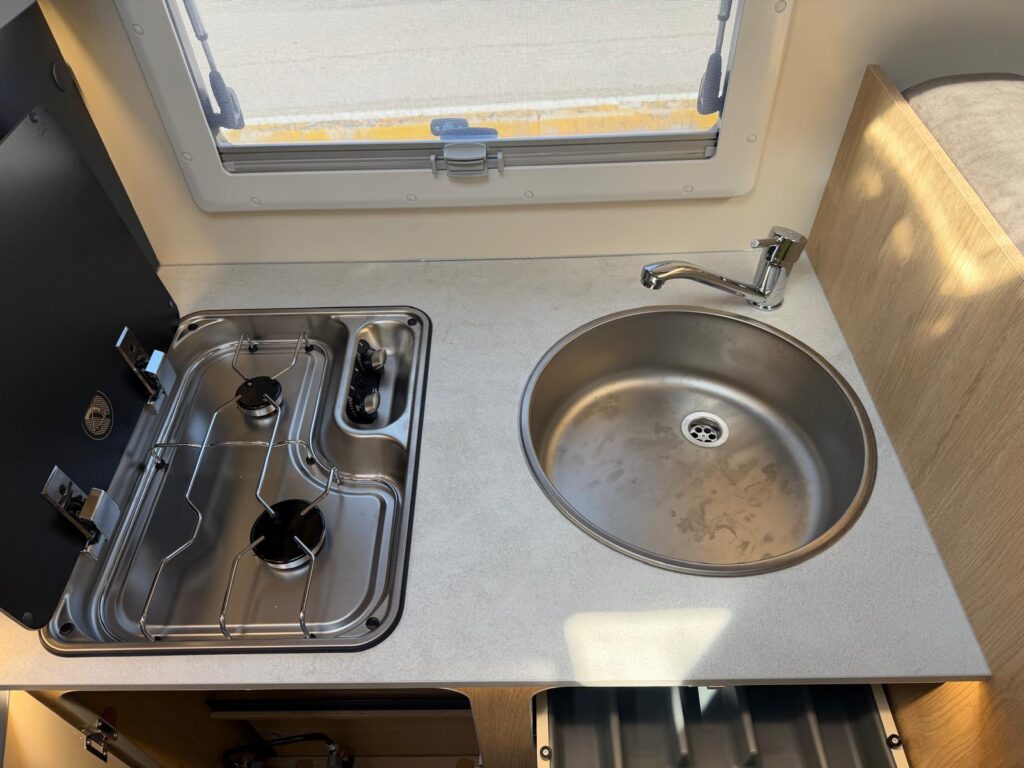 15 semintegrale c.i. horon fit 94 xt-ford transit-5 posti letto-5 posti viaggio