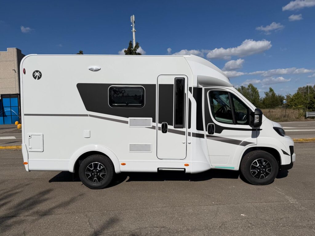 2 semintegrale sunlight t58 adventure-599cm-fiat-4 posti